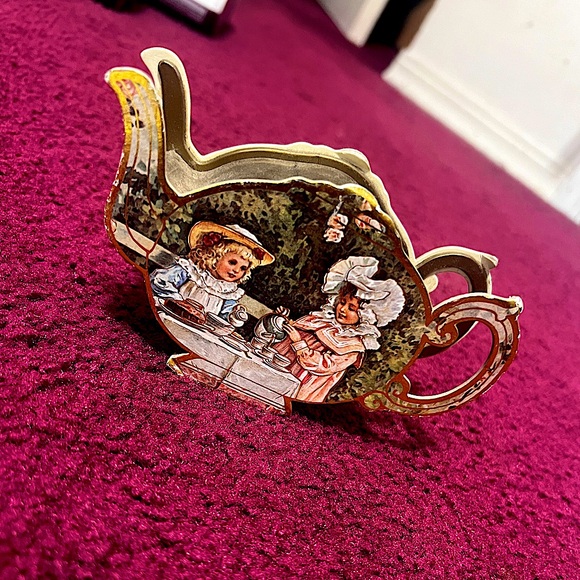 Vintage 1983 B. Shackman and Co Tea Cup Container - Picture 1 of 15